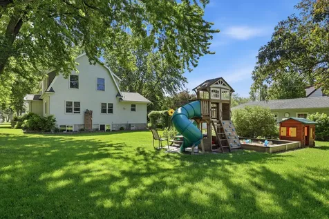 424 E 11th Street Gibbon MN 55335