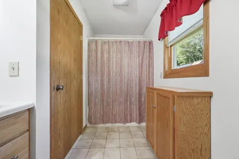 424 E 11th Street Gibbon MN 55335