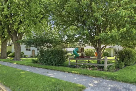 424 E 11th Street Gibbon MN 55335