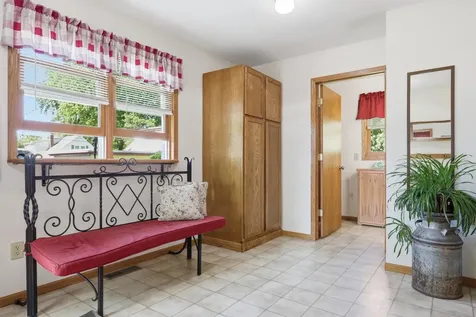 424 E 11th Street Gibbon MN 55335