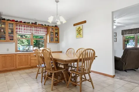 424 E 11th Street Gibbon MN 55335