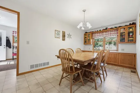 424 E 11th Street Gibbon MN 55335