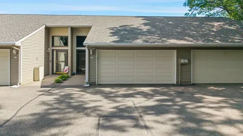 41 Round Lake Trail Little Canada MN 55117