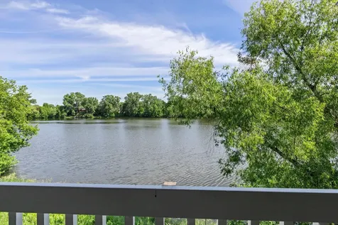 41 Round Lake Trail Little Canada MN 55117