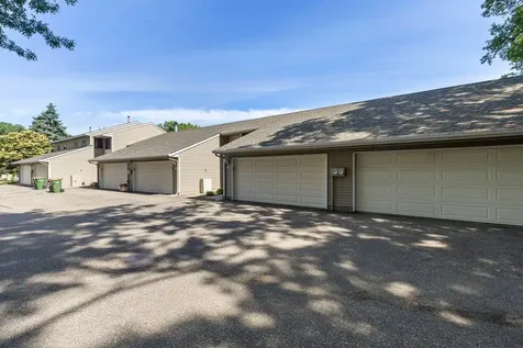 41 Round Lake Trail Little Canada MN 55117