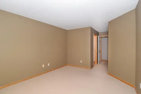 2412 Eagle Trace Lane Woodbury MN 55129