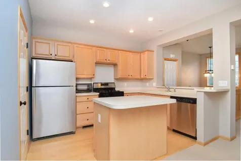 2412 Eagle Trace Lane Woodbury MN 55129