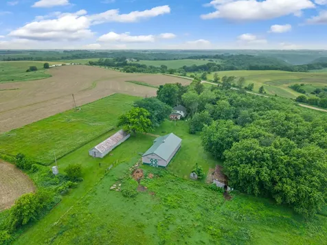 18615 Dunn Road Caledonia MN 55921