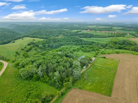18615 Dunn Road Caledonia MN 55921