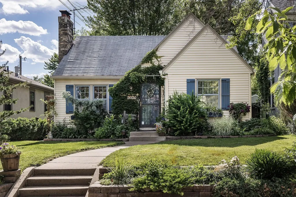 1399 Pascal Street N Saint Paul MN 55108