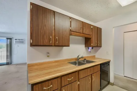 321 Prairiewood Circle S Fargo ND 58103