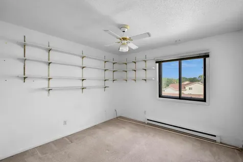 321 Prairiewood Circle S Fargo ND 58103