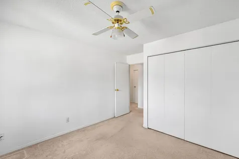 321 Prairiewood Circle S Fargo ND 58103
