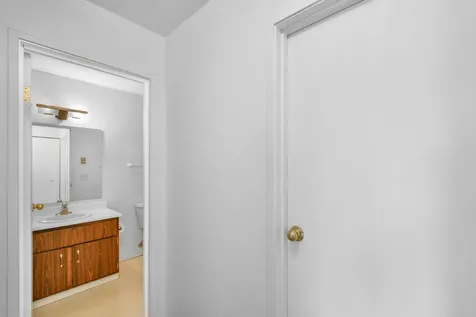 321 Prairiewood Circle S Fargo ND 58103