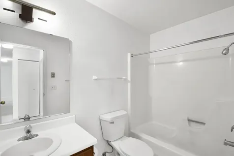 321 Prairiewood Circle S Fargo ND 58103