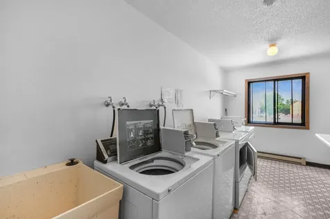 321 Prairiewood Circle S Fargo ND 58103