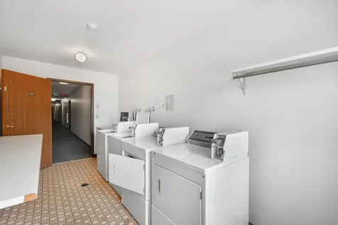 321 Prairiewood Circle S Fargo ND 58103