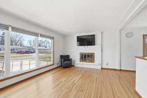 6925 Halifax Avenue N Brooklyn Center MN 55429