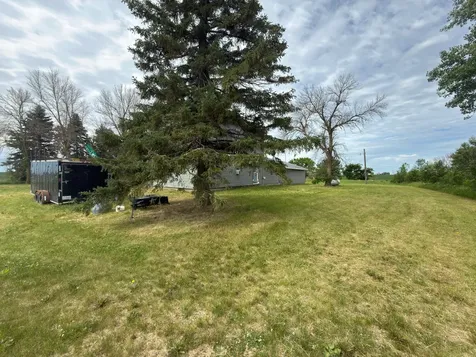 93883 580th Avenue Mountain Lake MN 56159