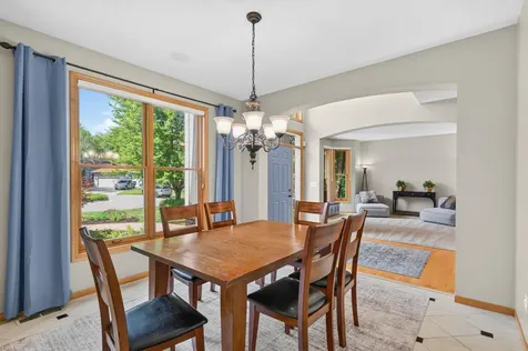 7474 Moccasin Trail Chanhassen MN 55317