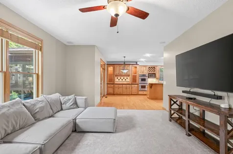 7474 Moccasin Trail Chanhassen MN 55317