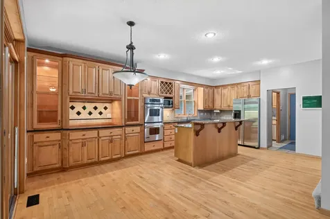 7474 Moccasin Trail Chanhassen MN 55317