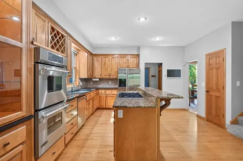 7474 Moccasin Trail Chanhassen MN 55317