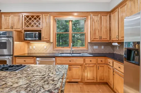 7474 Moccasin Trail Chanhassen MN 55317
