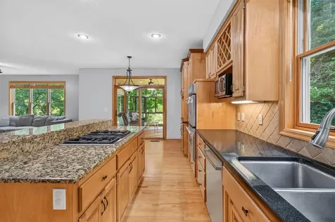 7474 Moccasin Trail Chanhassen MN 55317