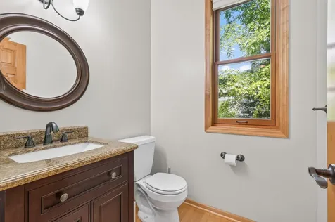 7474 Moccasin Trail Chanhassen MN 55317