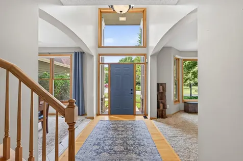 7474 Moccasin Trail Chanhassen MN 55317