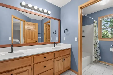 7474 Moccasin Trail Chanhassen MN 55317