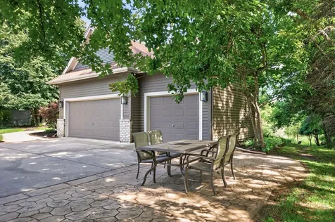 7474 Moccasin Trail Chanhassen MN 55317