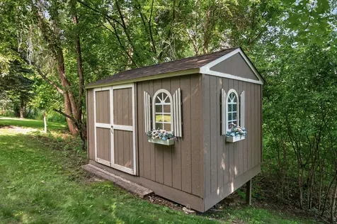 7474 Moccasin Trail Chanhassen MN 55317