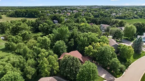 7474 Moccasin Trail Chanhassen MN 55317