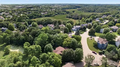 7474 Moccasin Trail Chanhassen MN 55317