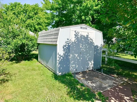 105 Fenton Avenue Albert Lea MN 56007