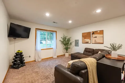 617 12th Street Farmington MN 55024