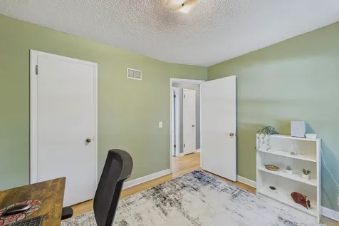 5901 Thomas Avenue S Minneapolis MN 55410