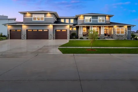2815 Rivers Bend Drive E West Fargo ND 58078