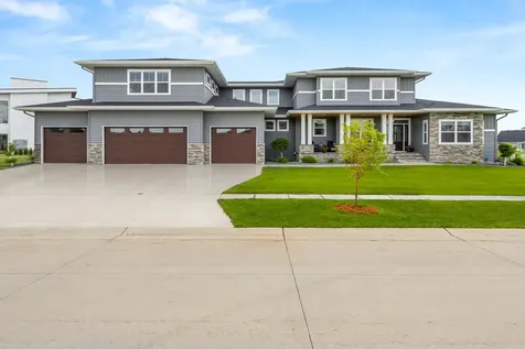2815 Rivers Bend Drive E West Fargo ND 58078
