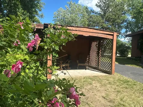 1402 N Mckay Avenue NE Alexandria MN 56308
