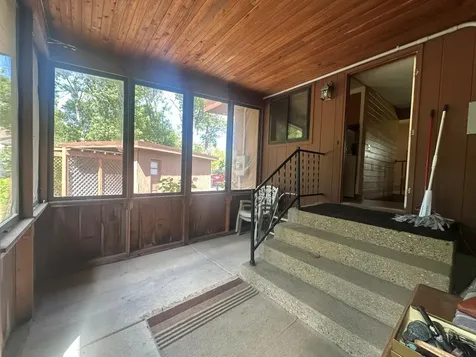 1402 N Mckay Avenue NE Alexandria MN 56308