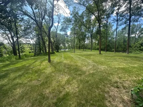 1402 N Mckay Avenue NE Alexandria MN 56308