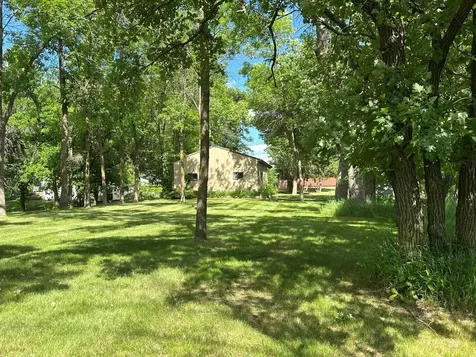 1402 N Mckay Avenue NE Alexandria MN 56308