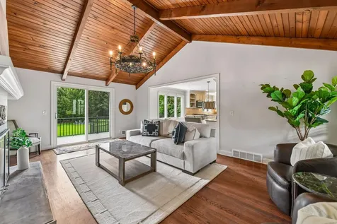 2775 White Oak Circle Orono MN 55356