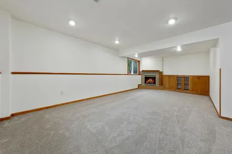 875 Myer Drive NE Owatonna MN 55060