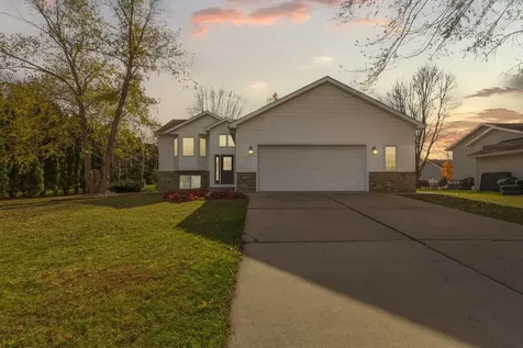 875 Myer Drive NE Owatonna MN 55060