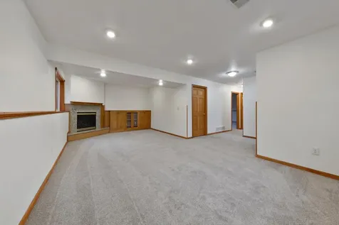 875 Myer Drive NE Owatonna MN 55060