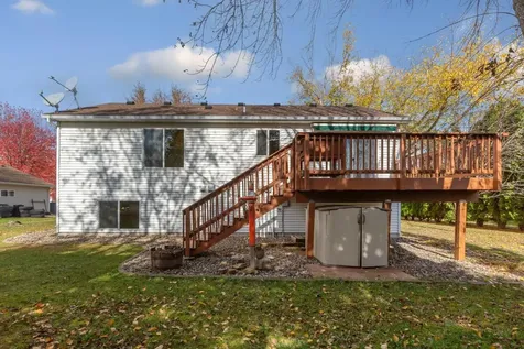 875 Myer Drive NE Owatonna MN 55060